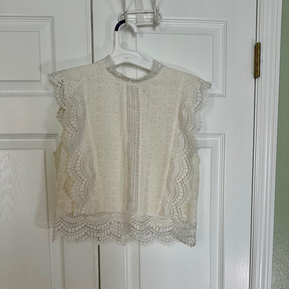 Sim & Sam Women's Cream High Collar Lace Blouse Medium